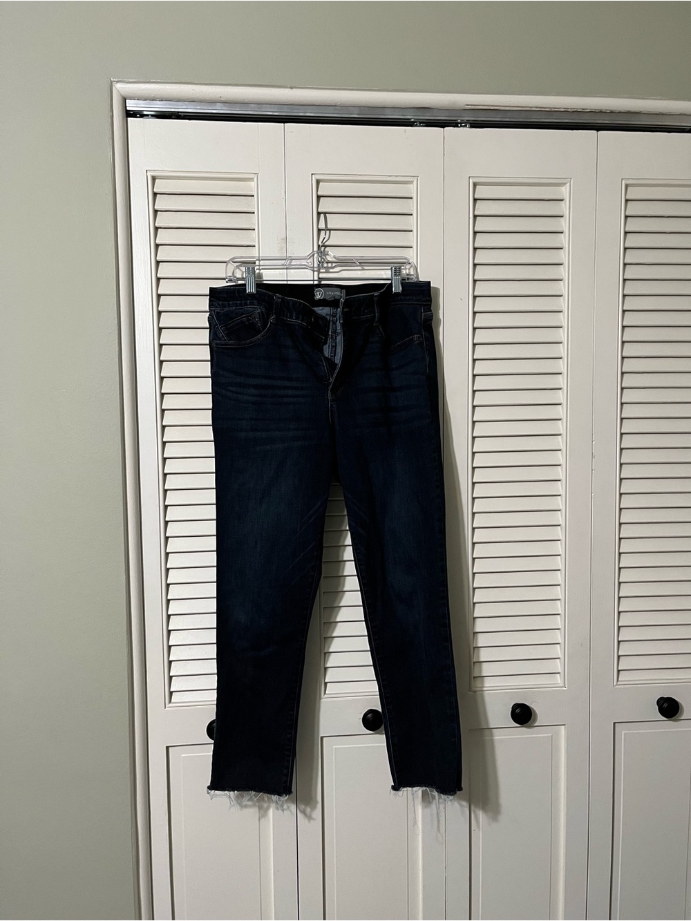 Dark Wash Women’s Jeans